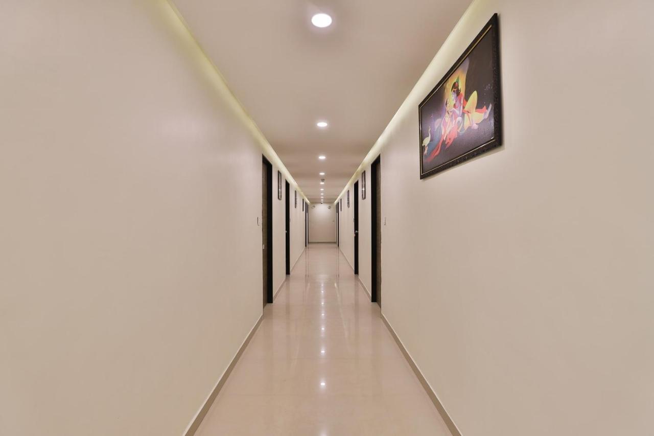 Collection O 12462 Hotel Shiv Inn Gandhinagar Eksteriør billede