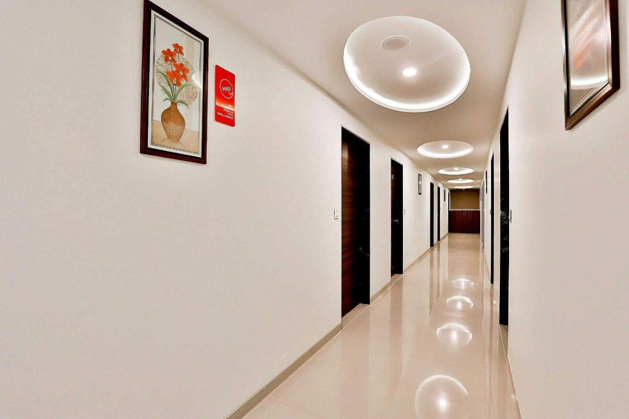 Collection O 12462 Hotel Shiv Inn Gandhinagar Eksteriør billede