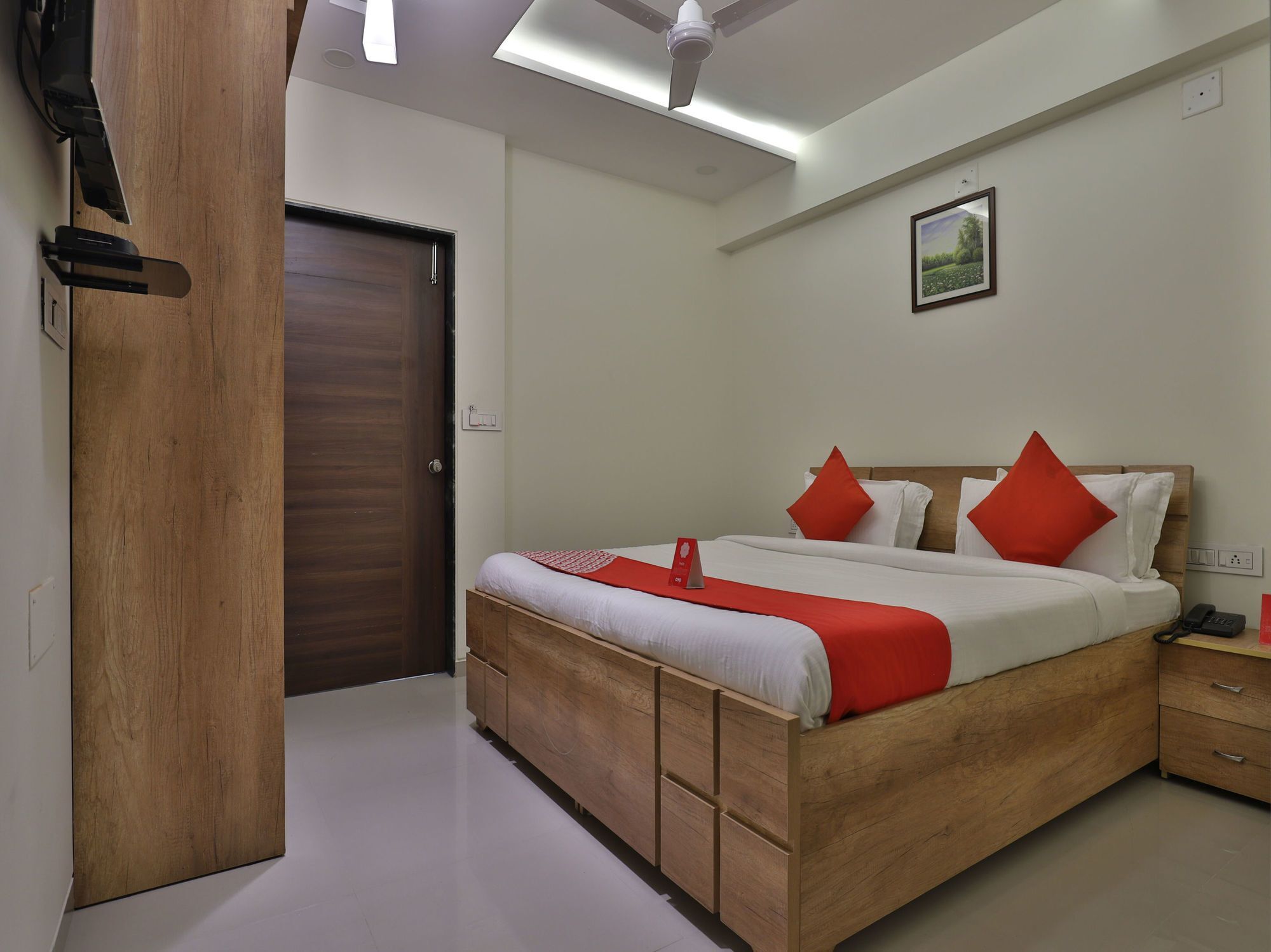 Collection O 12462 Hotel Shiv Inn Gandhinagar Eksteriør billede